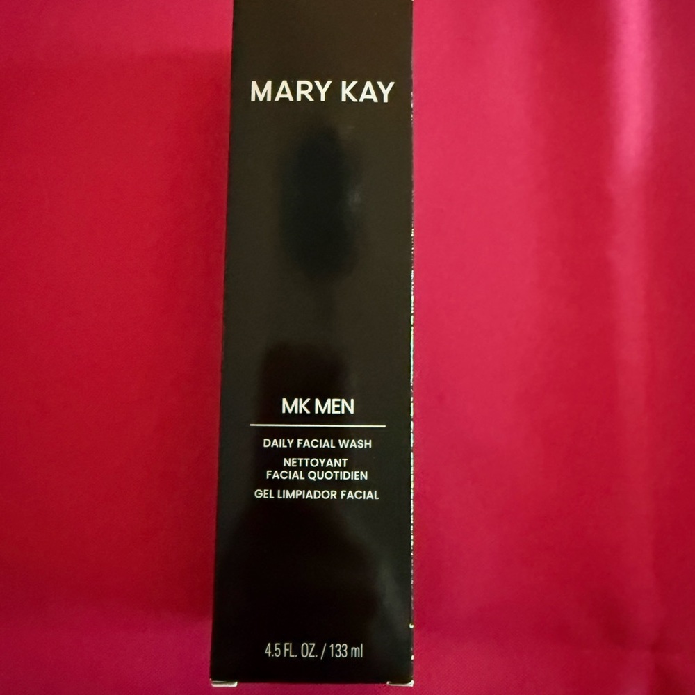 Mary Kay MKMen Daily Facial Wash New in Box